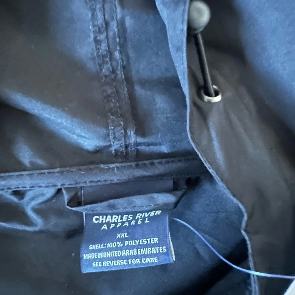 *NWT* Harvard Pack-N-Go Pullover - Picture 7 of 9